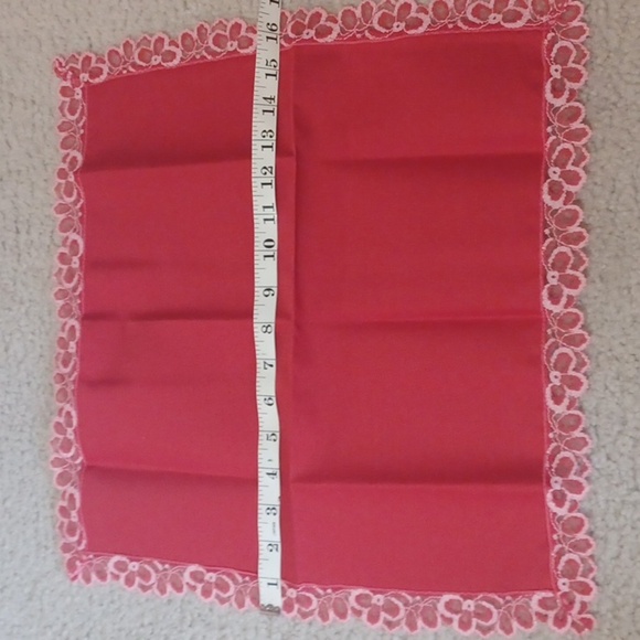 Dupont Vintage Cloth Napkins With Floral Lace Edges, Two Packs Of Four Napkins - Picture 8 of 14